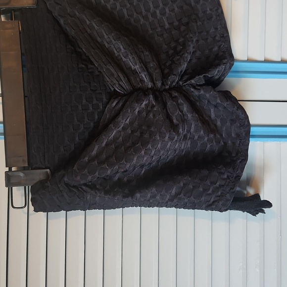 Final Sale Black Honeycomb Textured Drawstring Shorts - Picture 7 of 8